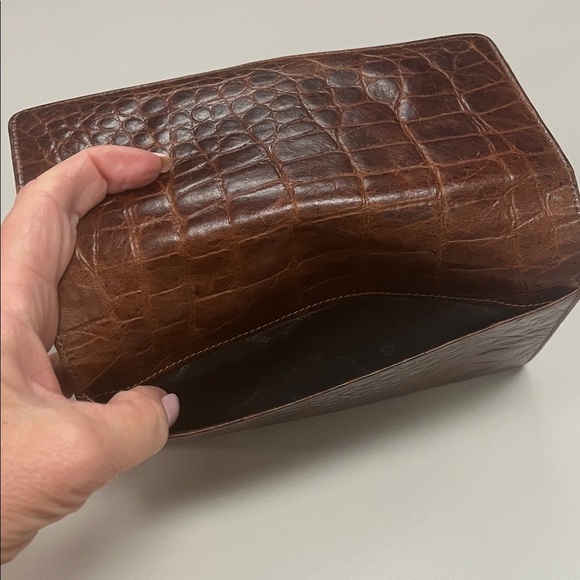 Samsonite Full Grain Stamped Brown Crocodile Wallet & checkbook - Picture 9 of 16